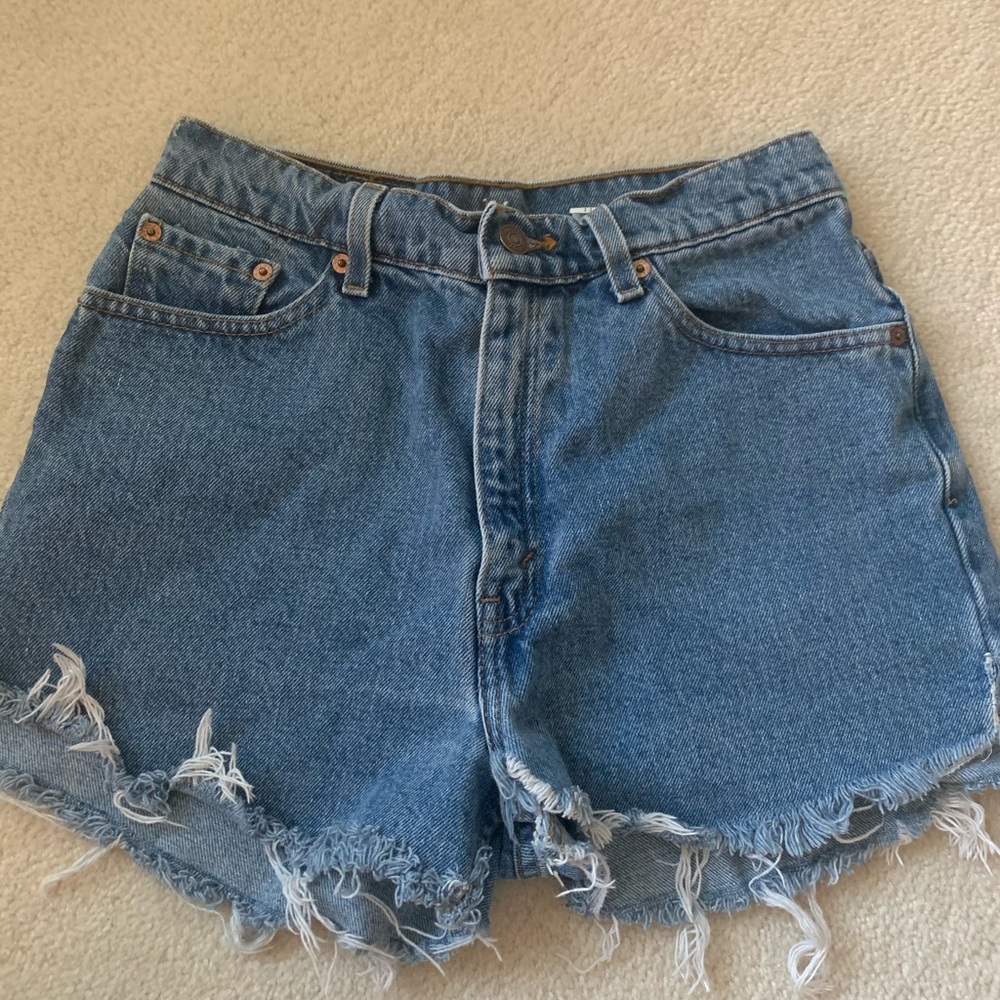 Levi’s cut-off shorts